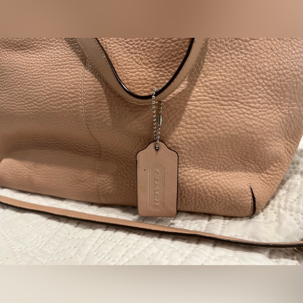 Coach Bag - Picture 3 of 11